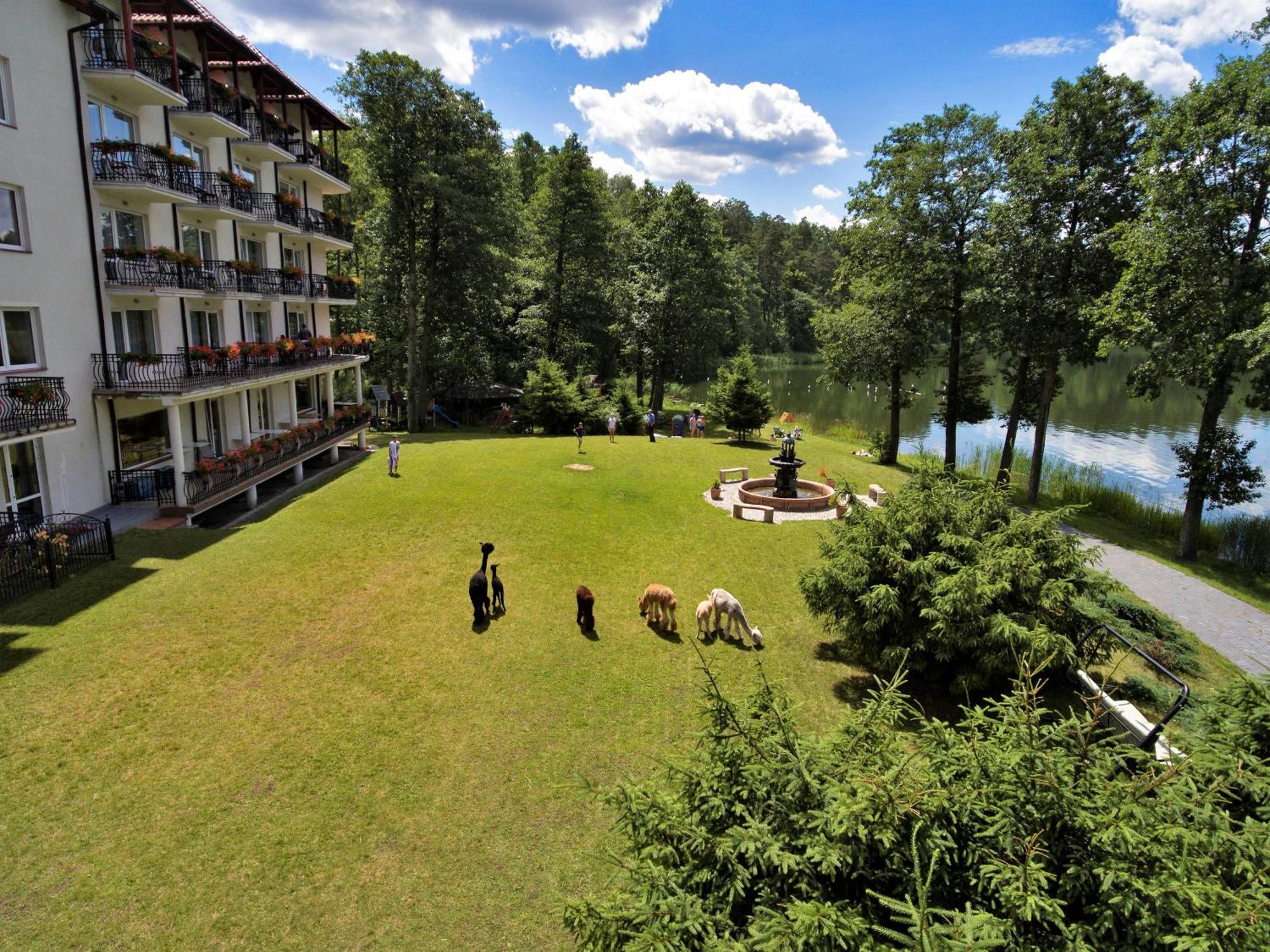 Hotel Nidzki Ruciane-Nida Exterior photo