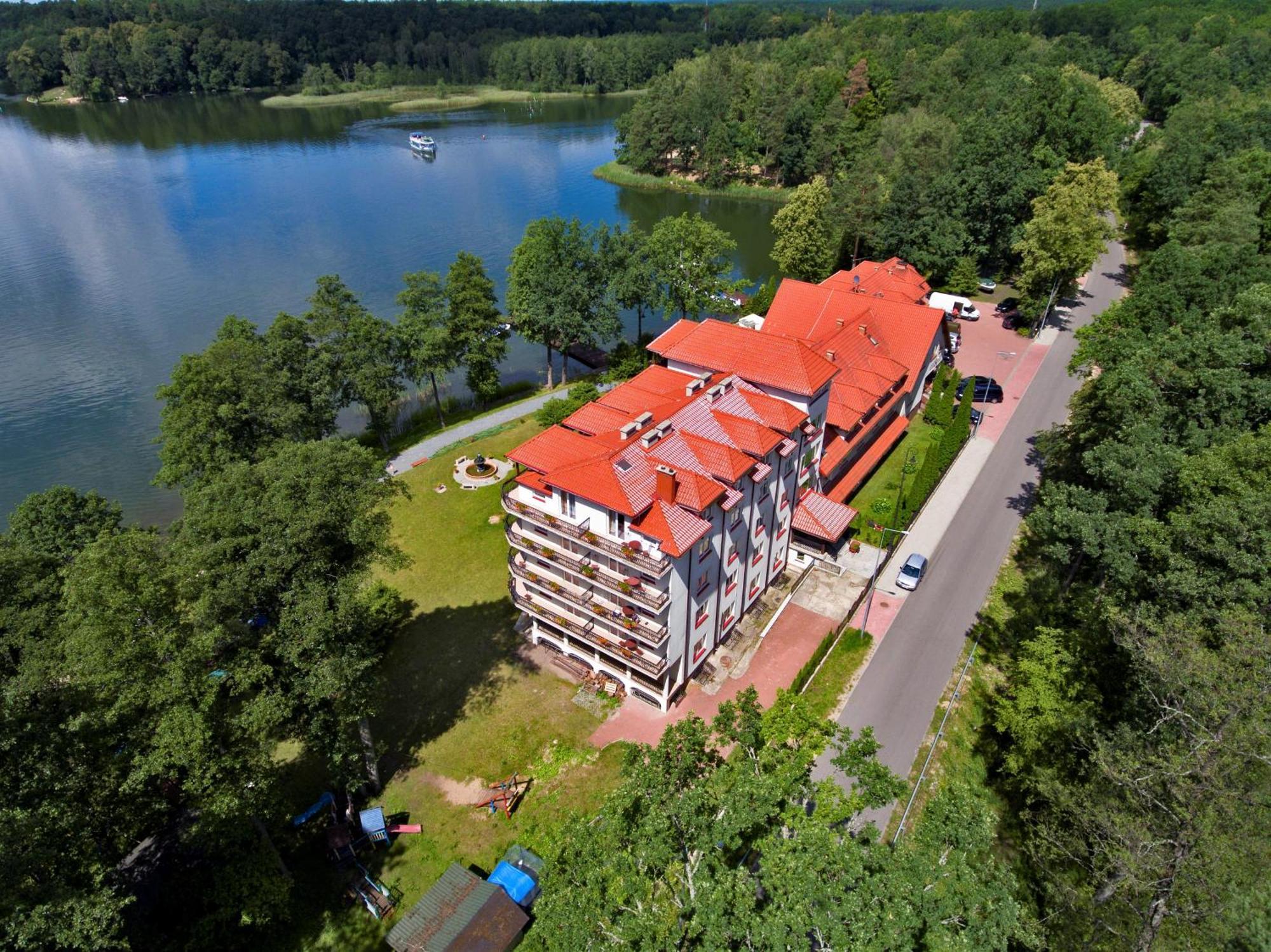 Hotel Nidzki Ruciane-Nida Exterior photo